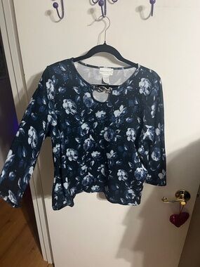 💜 Large Rebecca Malone Navy Floral Ring-Accent Long Sleeve Top